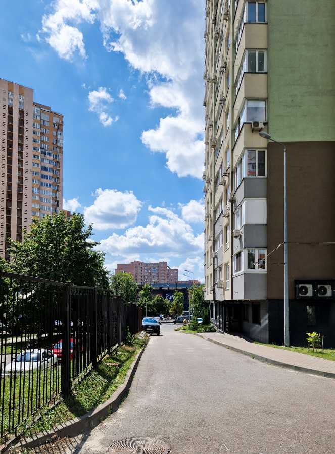 Продажа 3-комнатной квартиры 95 м², Валерия Лобановского просп., 15/7