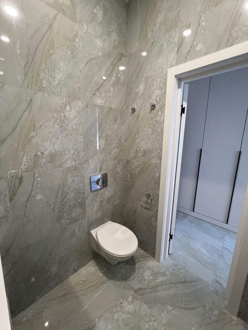 Продажа 1-комнатной квартиры 44 м², Олеся Гончара ул.