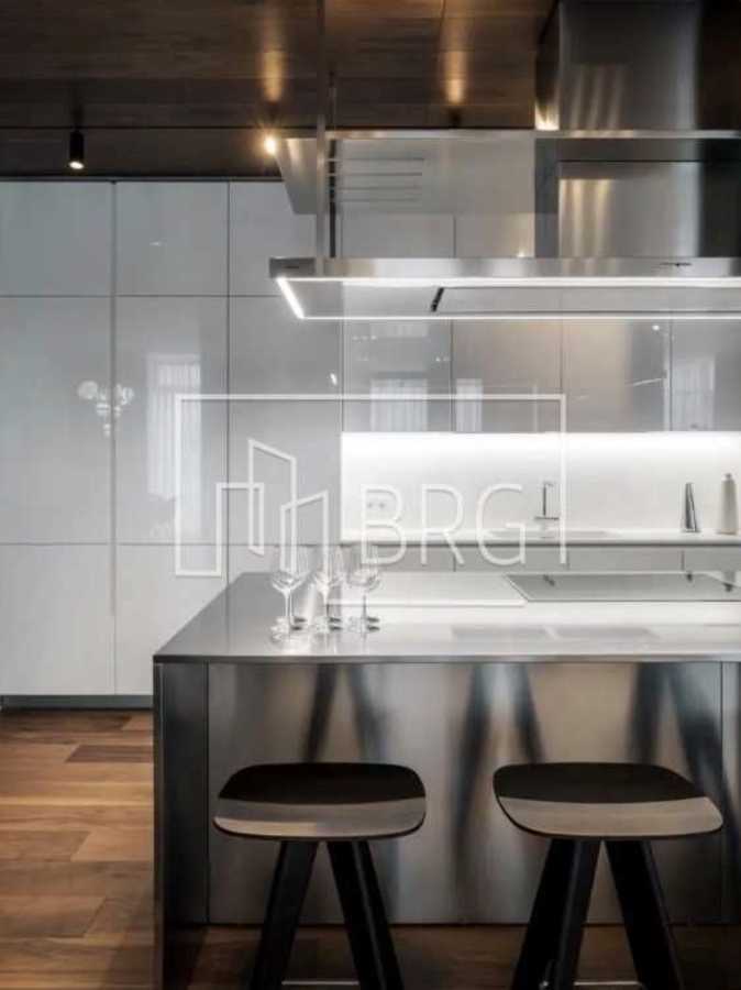 Аренда 4-комнатной квартиры 310 м², Ивана Мазепы ул.