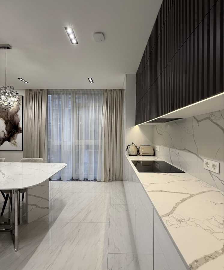 Аренда 4-комнатной квартиры 149 м², Джона Маккейна ул.