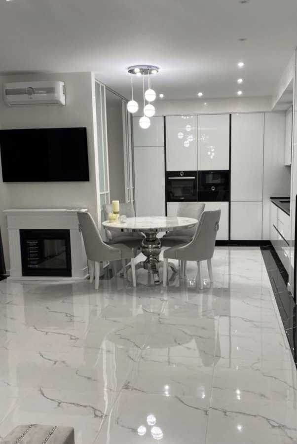 Аренда 3-комнатной квартиры 83 м², Джона Маккейна ул.