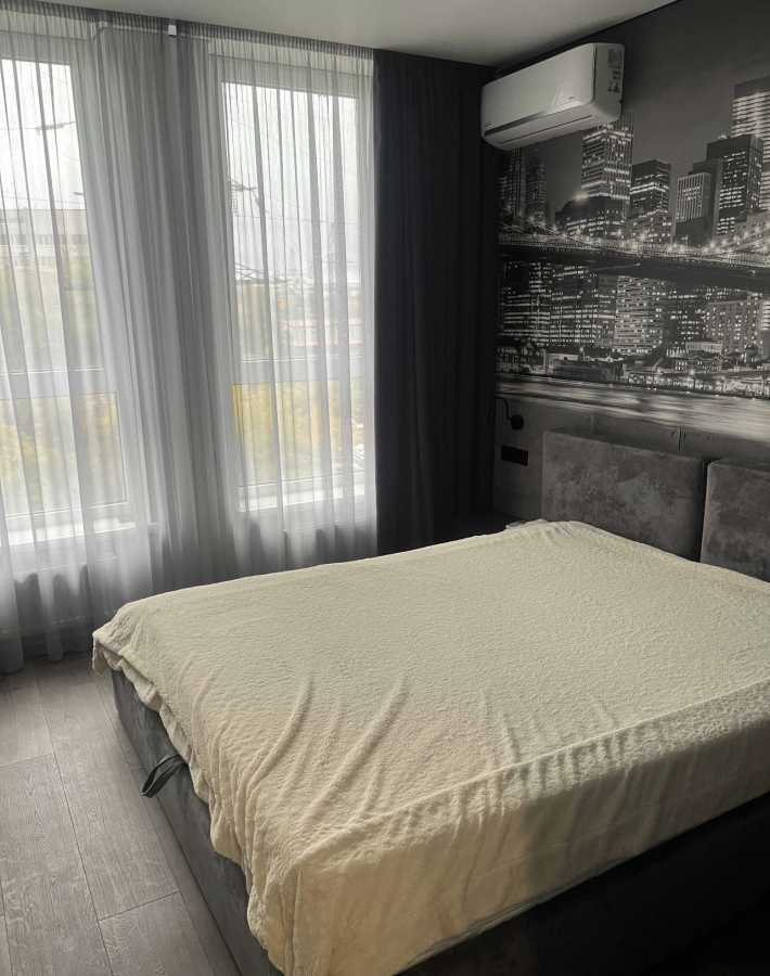 Аренда 3-комнатной квартиры 83 м², Берестейский