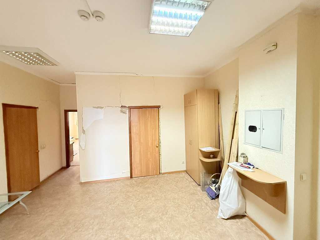 Продаж 3-кімнатної квартири 125.5 м², Володимира Антоновича вул., 72