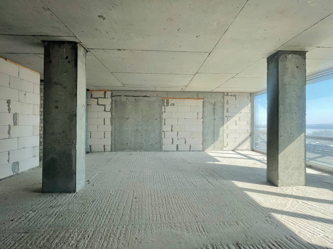 Продажа 2-комнатной квартиры 57 м², Набережная Победы ул.