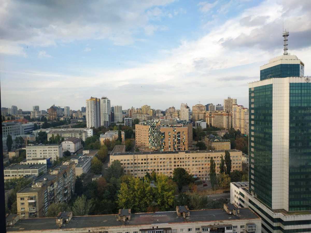 Аренда 3-комнатной квартиры 53 м², Берестейський, 11