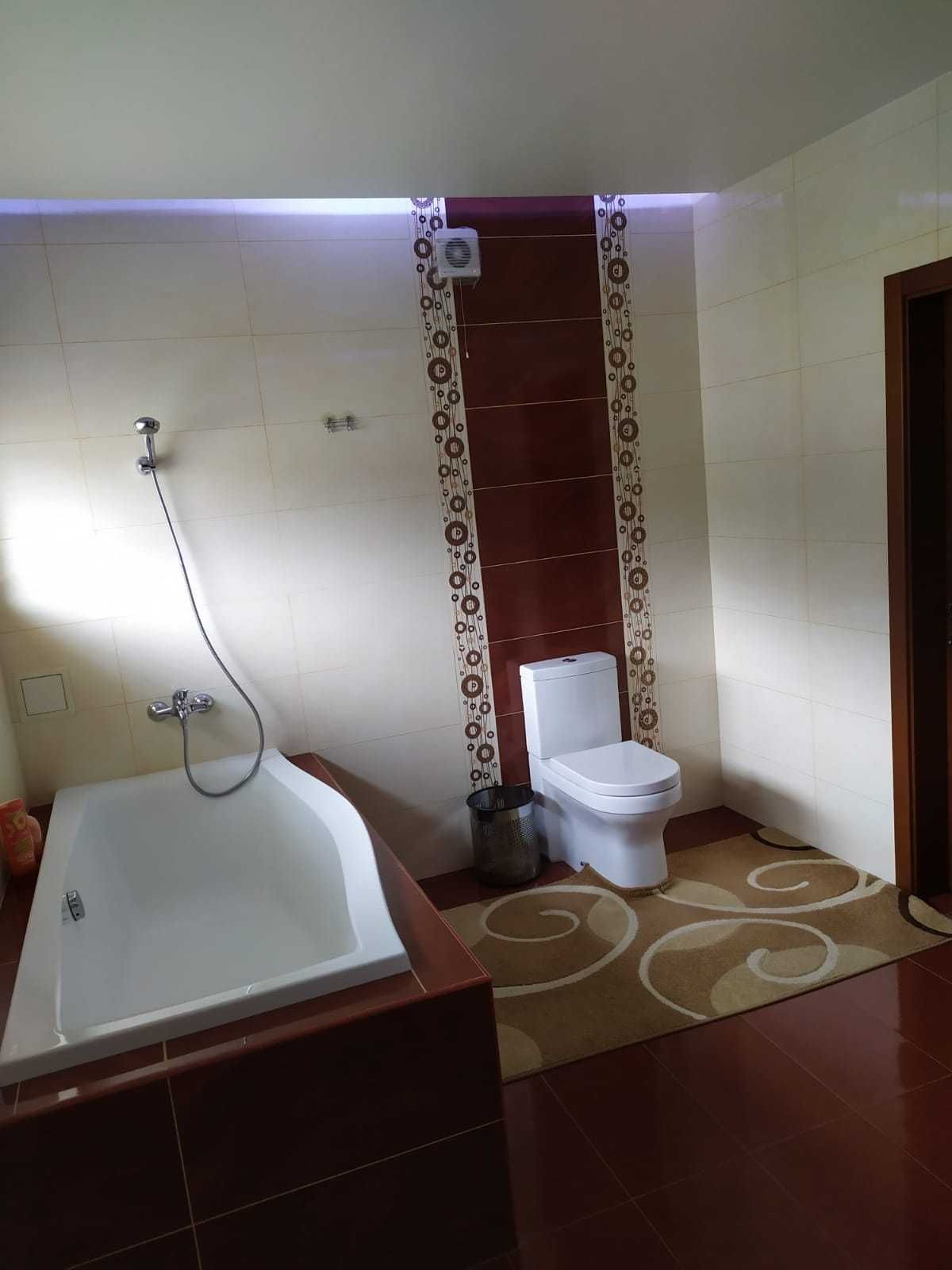 Оренда будинку 180 м²