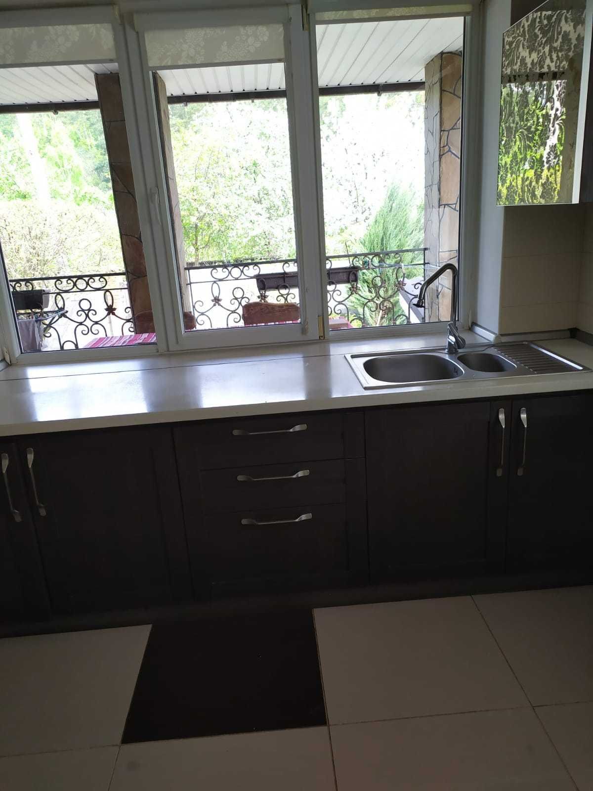 Оренда будинку 180 м²