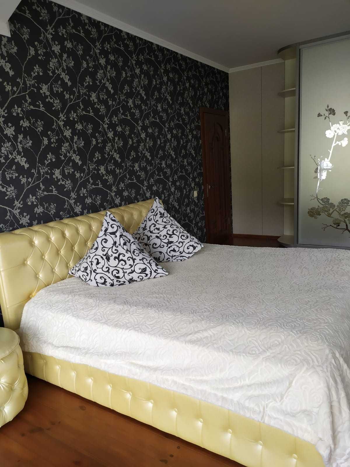 Оренда будинку 180 м²