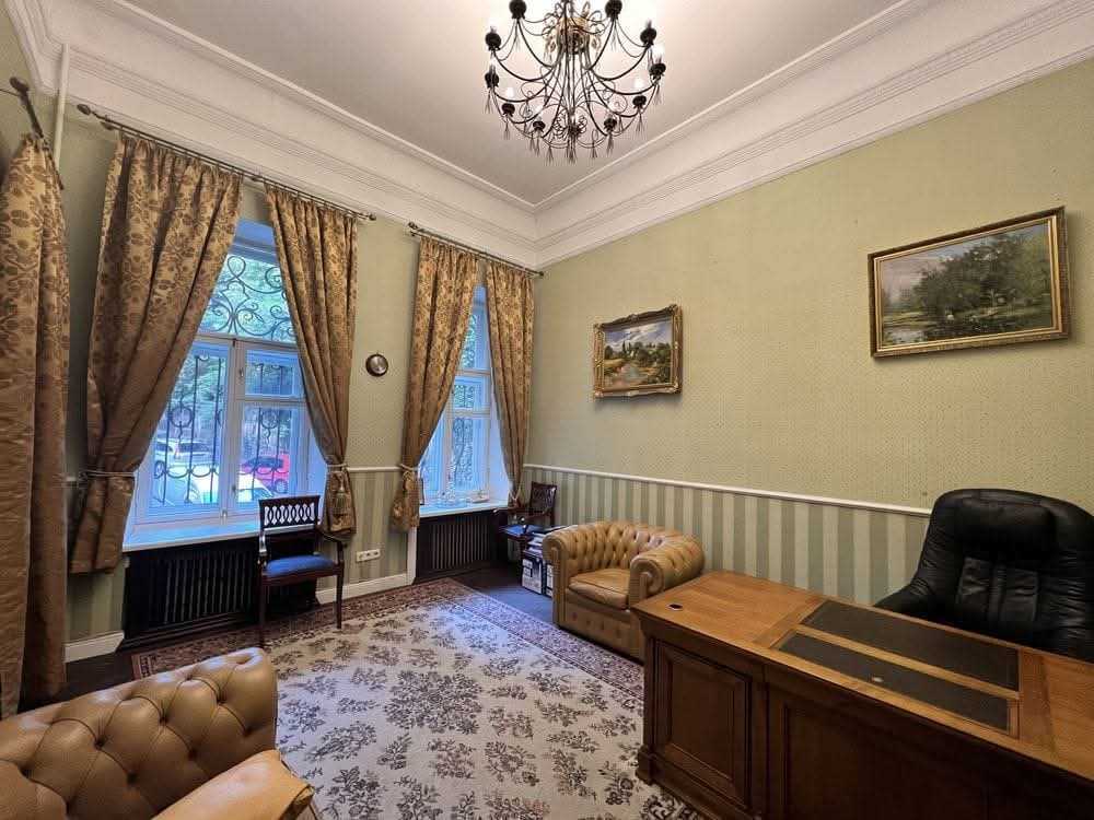 Продаж 3-кімнатної квартири 110 м², Ольгинська, 2/1