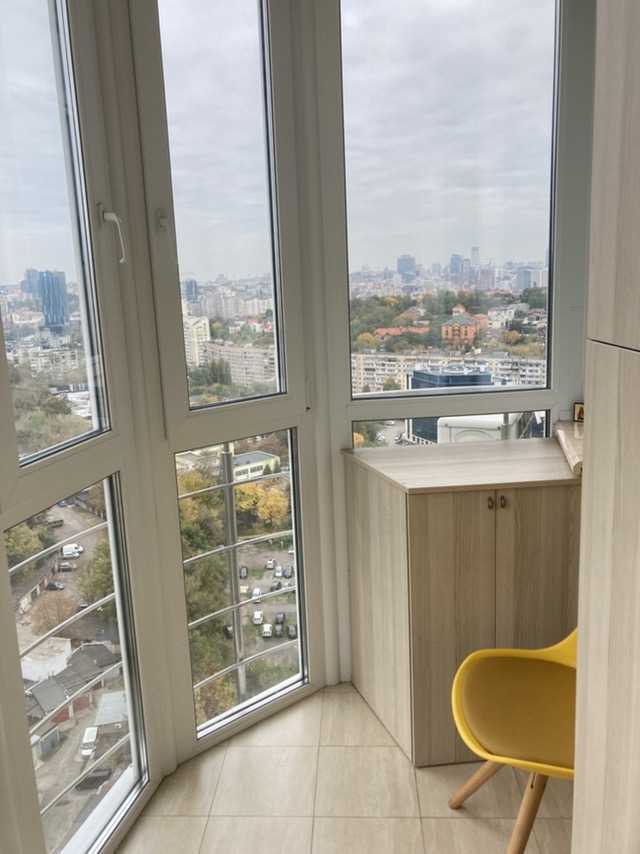 Аренда 4-комнатной квартиры 155 м², Генерала Шаповала ул., 2А