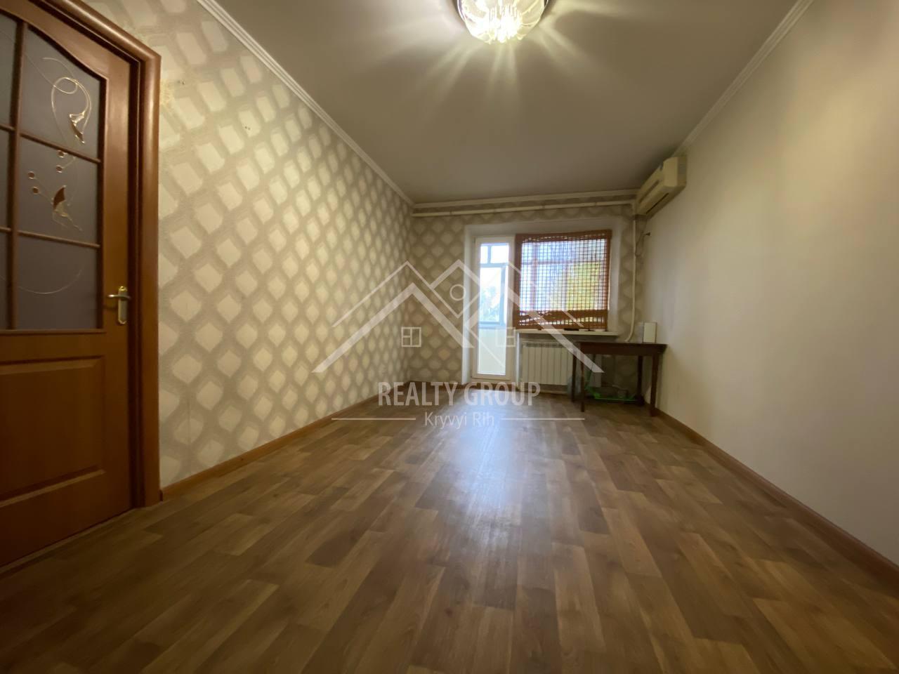 Продаж 2-кімнатної квартири 41.51 м², Мистецька вул.