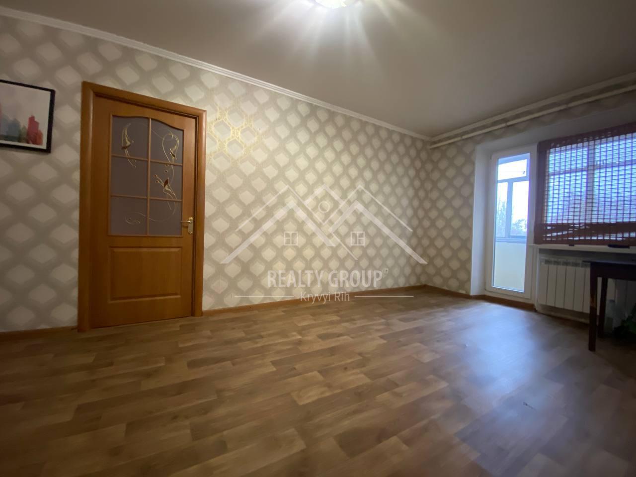 Продаж 2-кімнатної квартири 41.51 м², Мистецька вул.