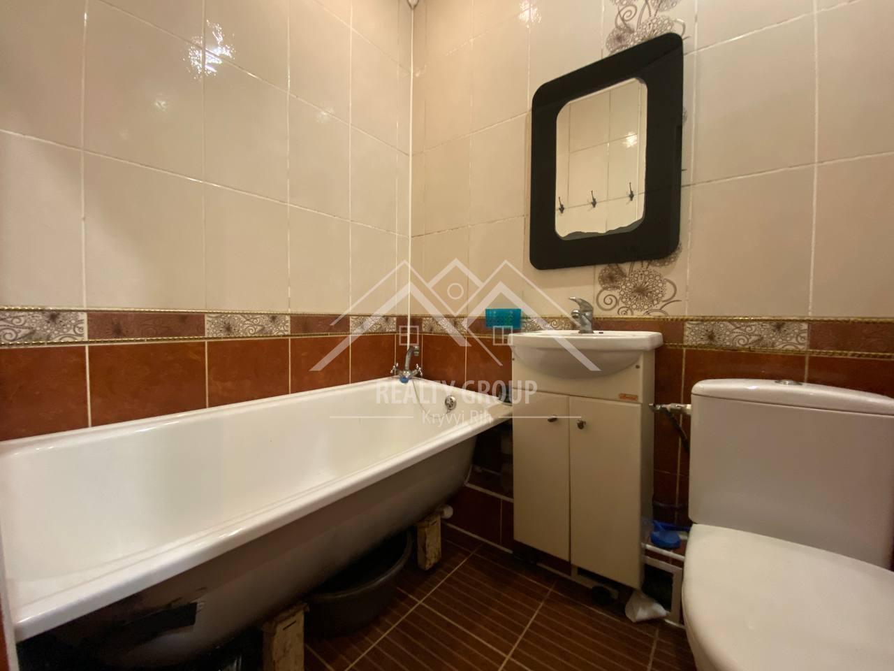 Продаж 2-кімнатної квартири 41.51 м², Мистецька вул.