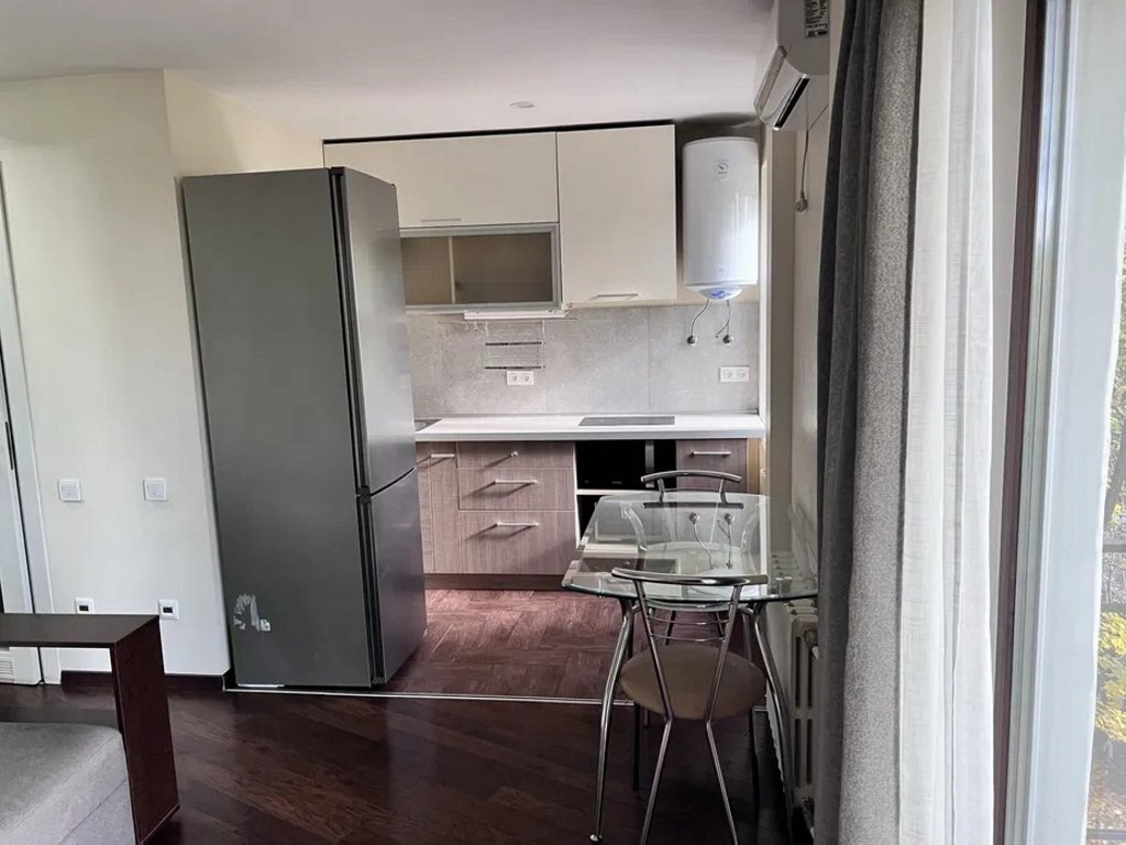 Продажа 1-комнатной квартиры 32 м², Александра Поля просп.