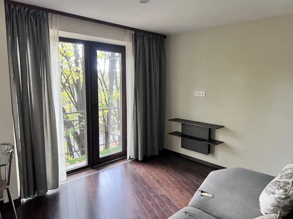 Продажа 1-комнатной квартиры 32 м², Александра Поля просп.