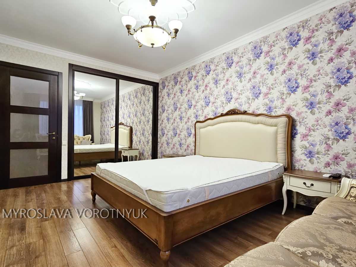 Продаж 2-кімнатної квартири 69 м², Голосіївський просп., 58