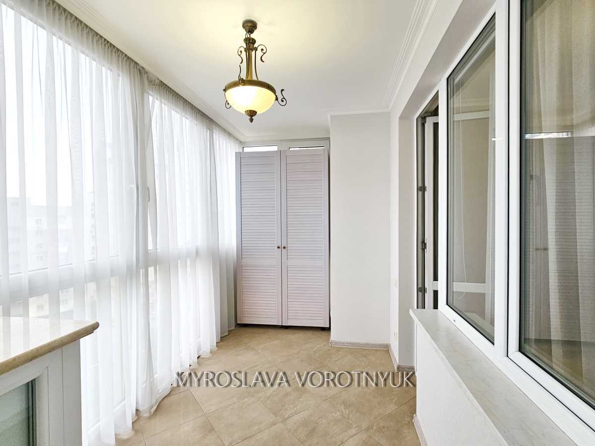 Продаж 2-кімнатної квартири 69 м², Голосіївський просп., 58