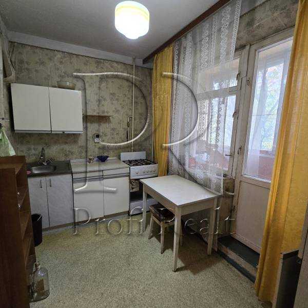 Продажа 1-комнатной квартиры 38 м², Булгакова ул., 8А