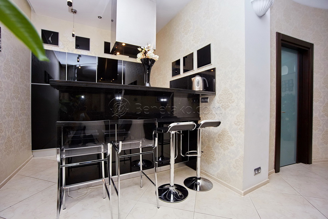 Аренда 3-комнатной квартиры 120 м², Гагаринское Плато ул., 5/3