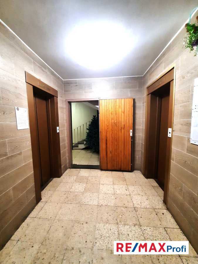 Продажа 3-комнатной квартиры 79.4 м², Кадетский Гай ул., 7