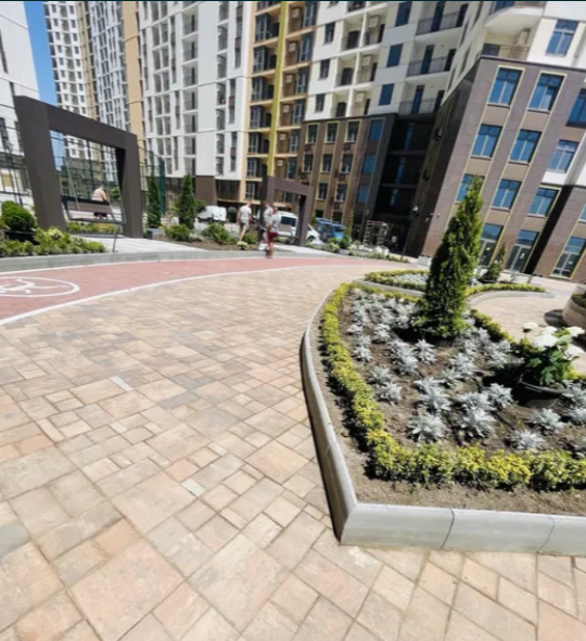 Продаж 2-кімнатної квартири 68 м², Краснова вул.