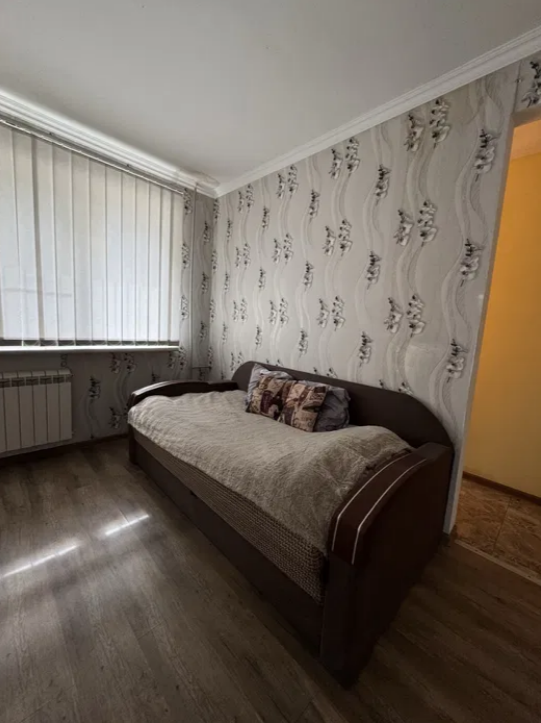 Продаж 1-кімнатної квартири 30 м², Люстдорфская дор.