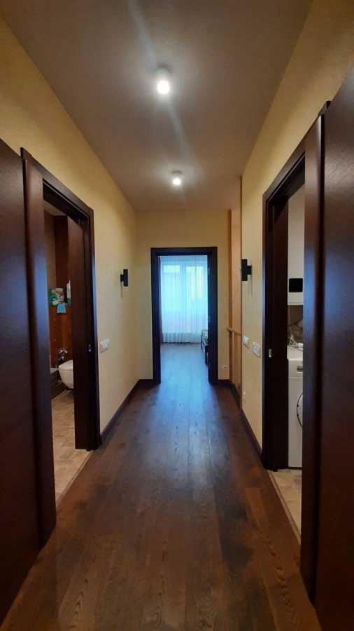 Продажа 3-комнатной квартиры 105 м², Метрологическая ул., 40Б