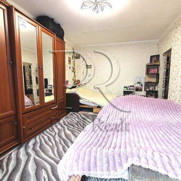 Продажа 1-комнатной квартиры 38 м², Булгакова ул., 8А