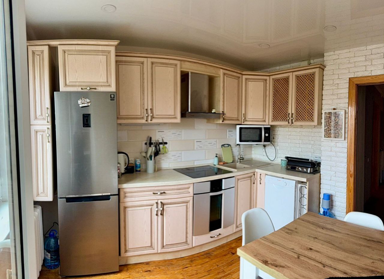 Продажа 2-комнатной квартиры 50 м², Академика Янгеля ул.