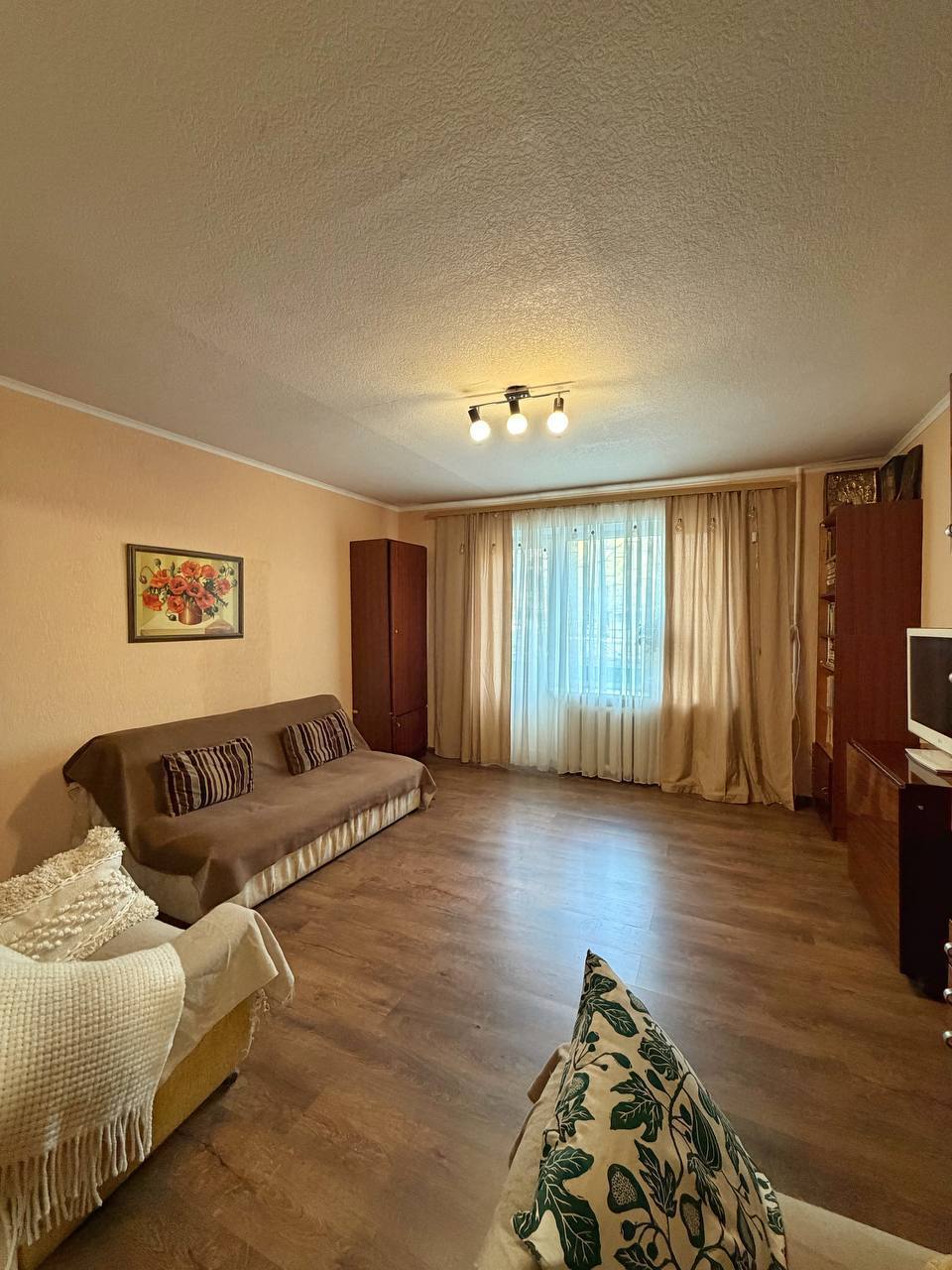 Продажа 3-комнатной квартиры 68 м², Тополь 2 ул.