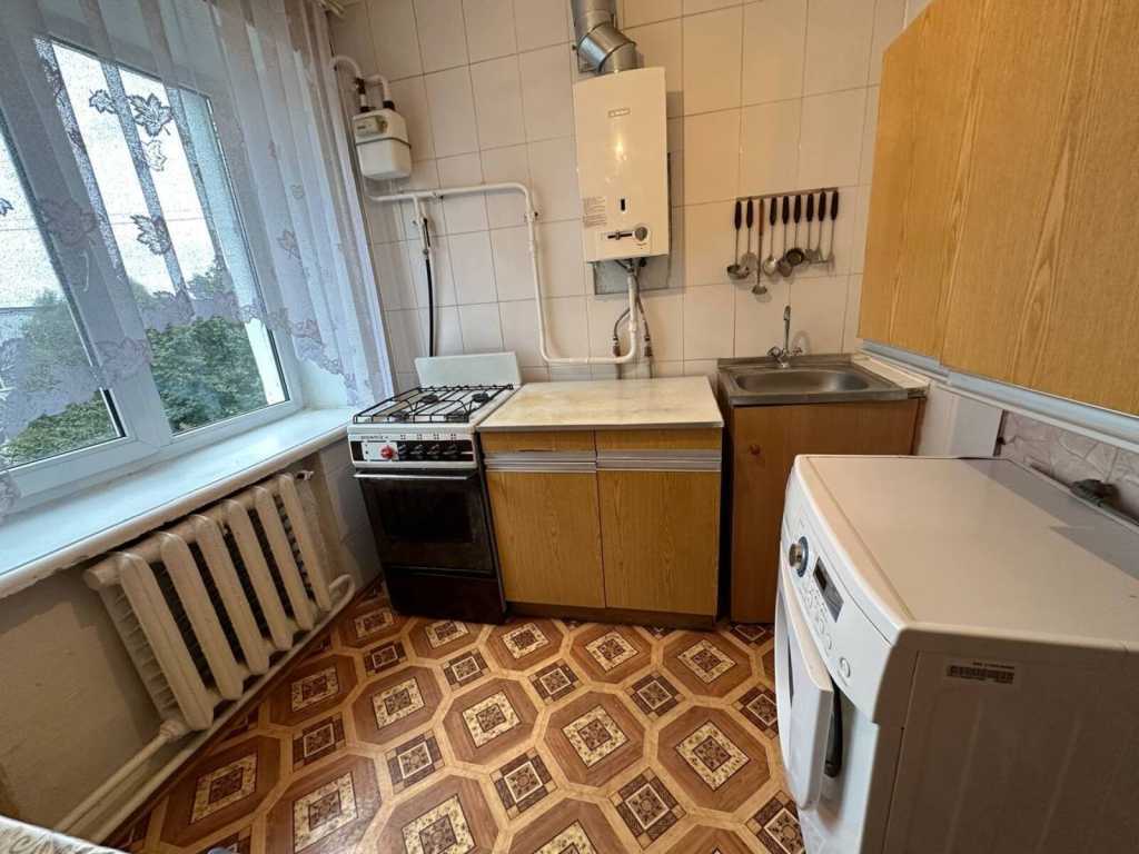 Продажа 2-комнатной квартиры 38.8 м², Казацкая ул.