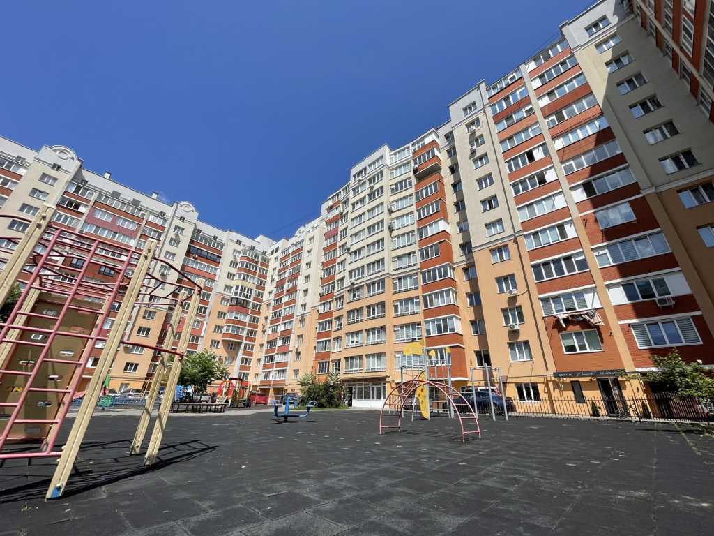 Продажа 2-комнатной квартиры 72.2 м², Лісогринівецька