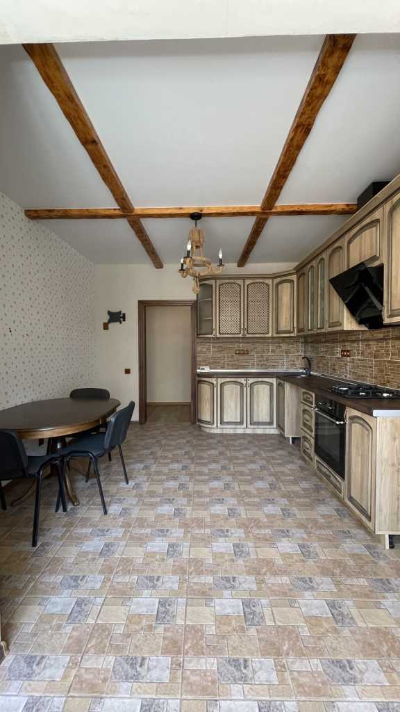 Продажа 2-комнатной квартиры 72.2 м², Лісогринівецька