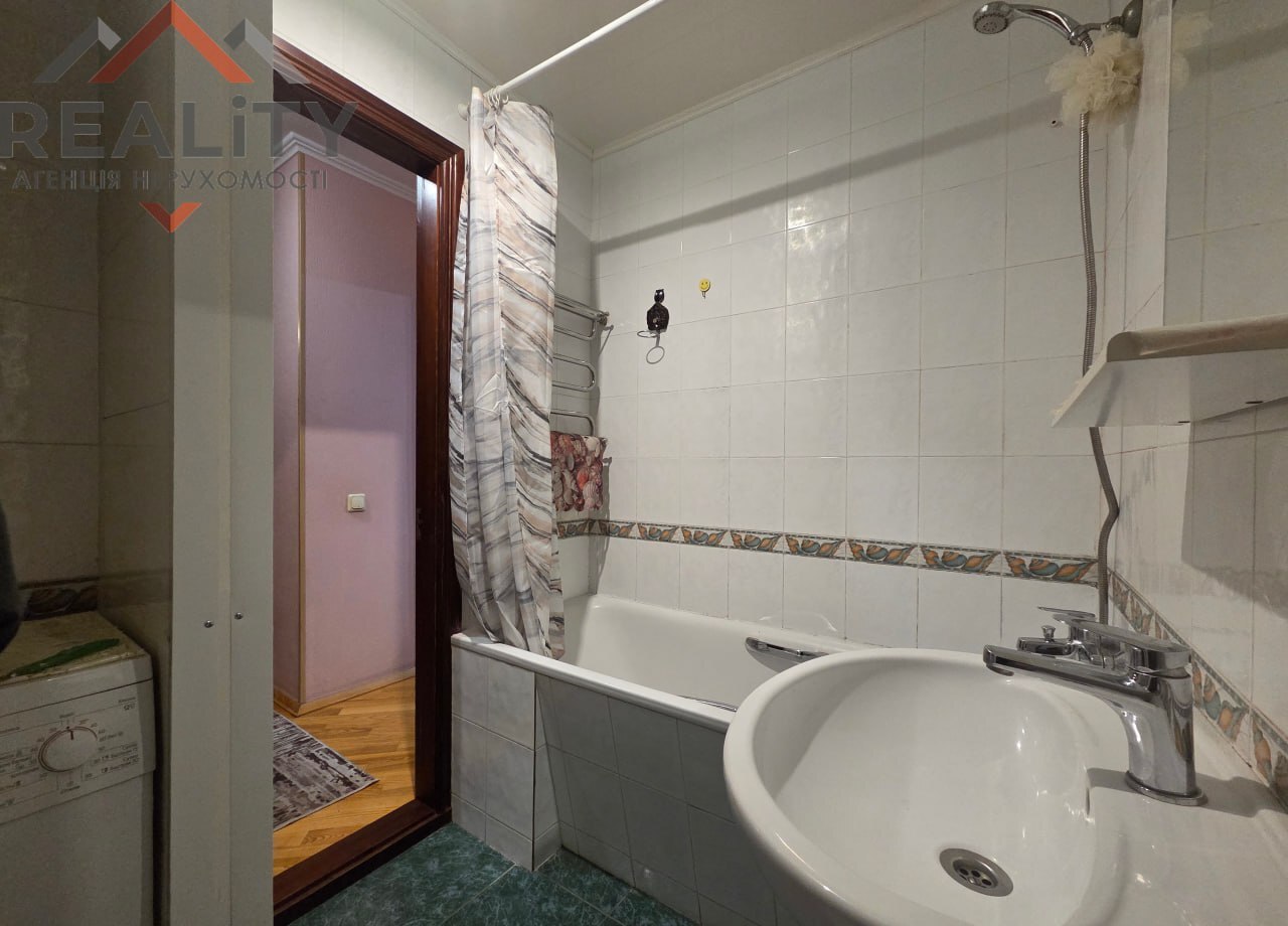 Аренда 3-комнатной квартиры 67 м², Александра Поля просп.