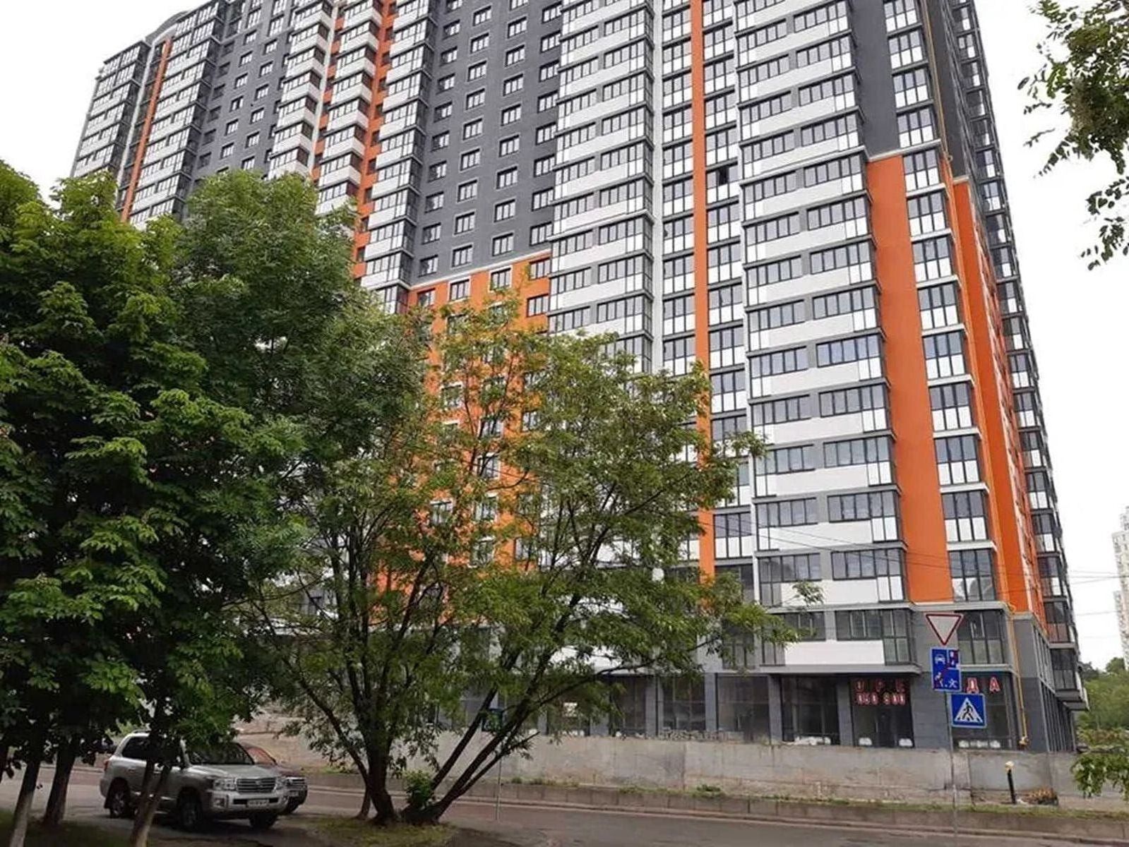 Продажа 2-комнатной квартиры 67 м², Багговутовская ул., 25