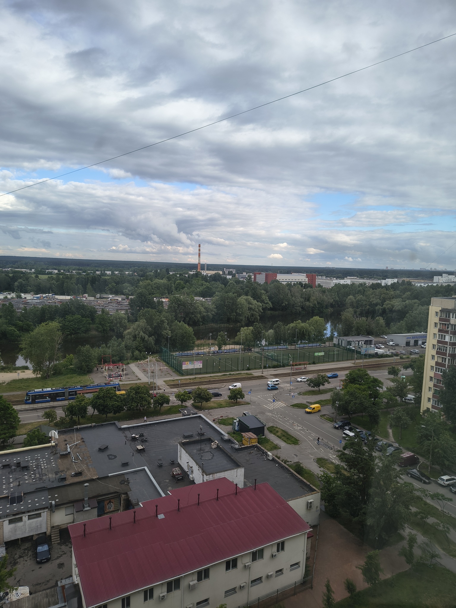 Продажа 3-комнатной квартиры 84 м², Леонида Быкова бул., 4