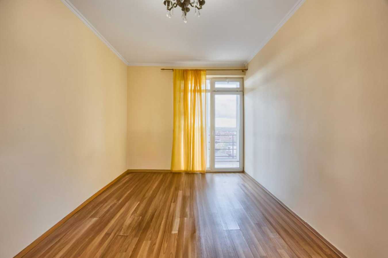 Продажа 2-комнатной квартиры 78 м², Ульяны Кравченко ул.