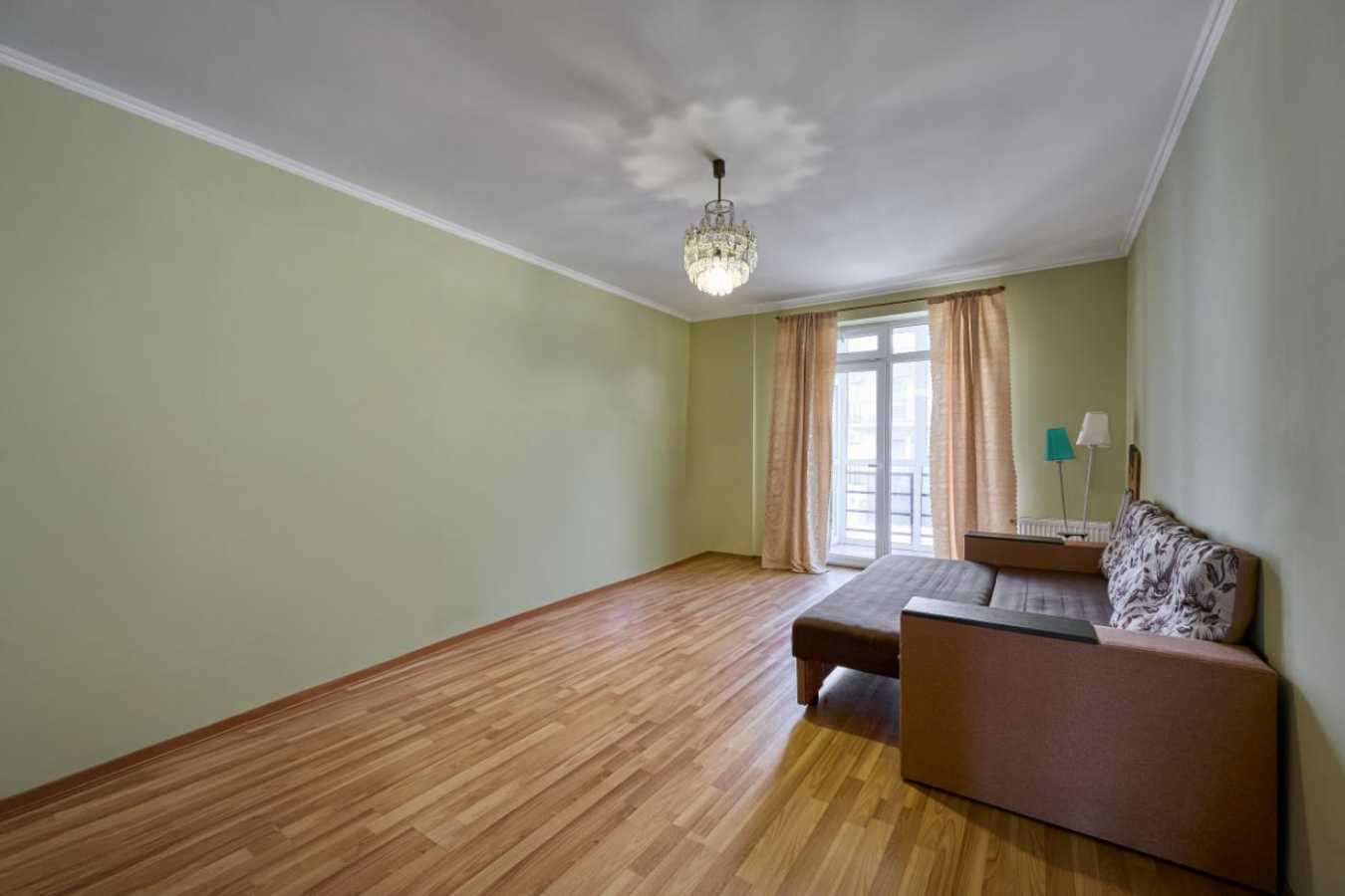 Продажа 2-комнатной квартиры 78 м², Ульяны Кравченко ул.