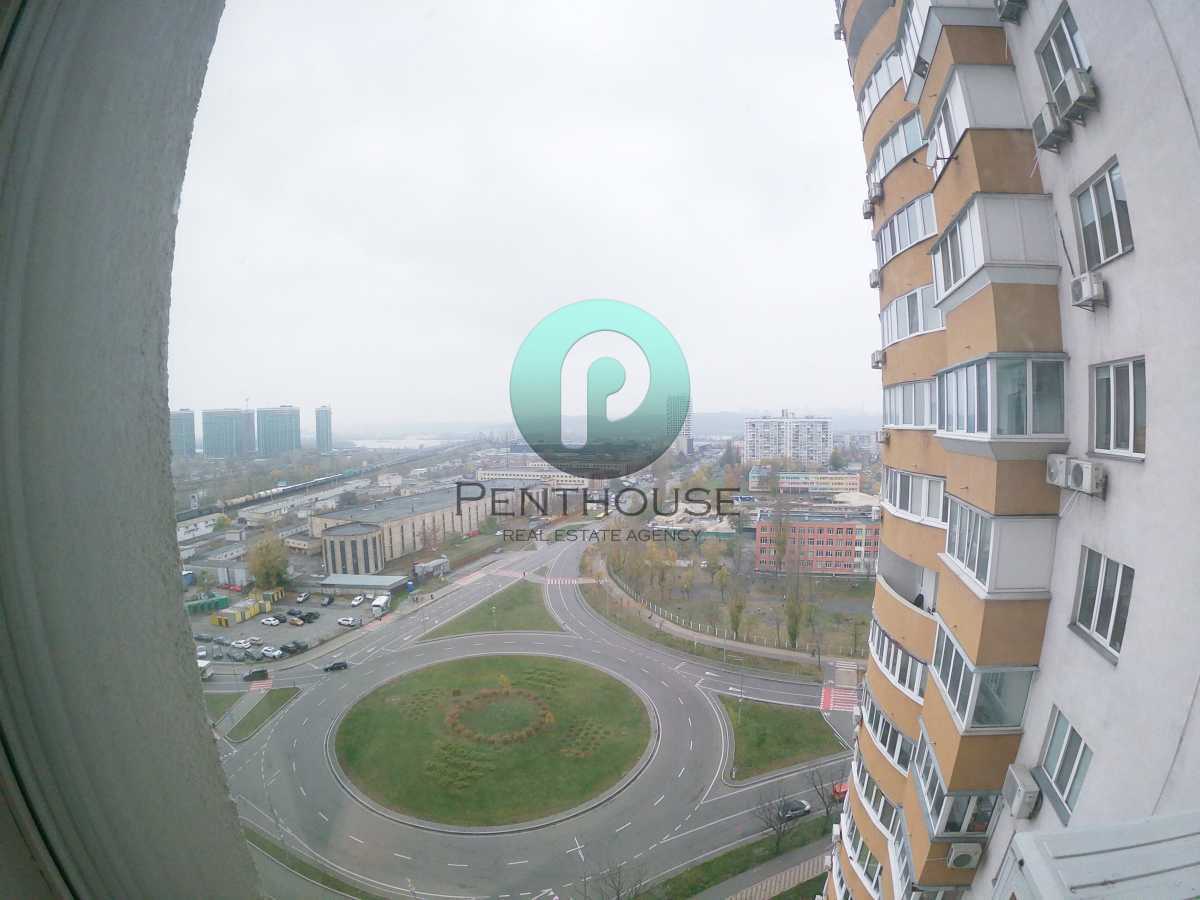 Аренда 2-комнатной квартиры 56 м², Юрия Шумского ул., 5