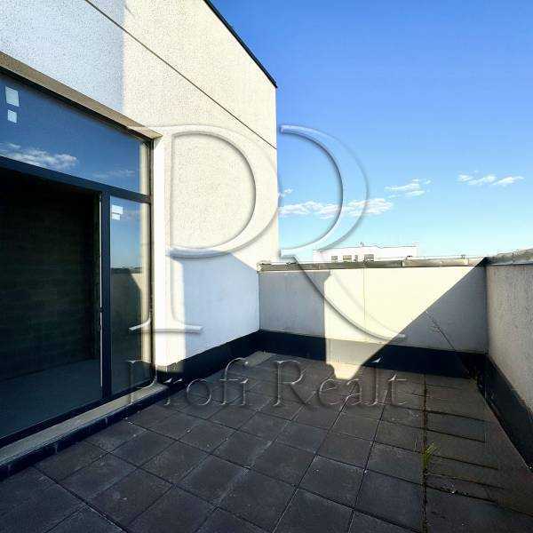 Продажа 1-комнатной квартиры 45 м², Салютная ул., 2