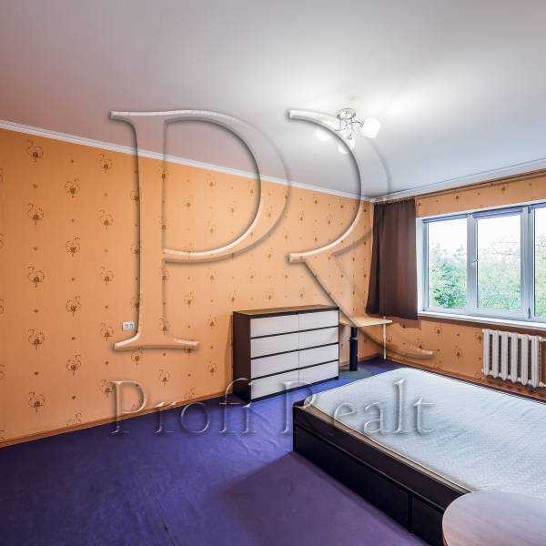 Продажа 1-комнатной квартиры 38 м², Булгакова ул., 2А