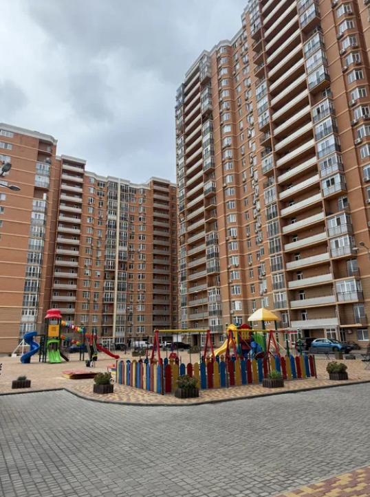 Продаж 1-кімнатної квартири 48 м², Жаботинского вул.