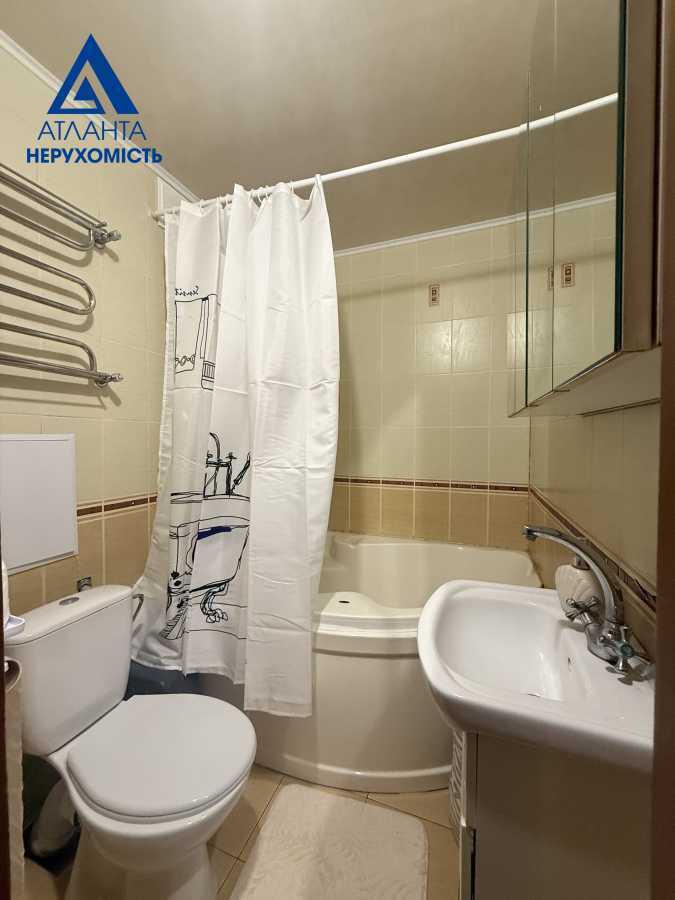 Продажа 3-комнатной квартиры 62 м², Ровенская ул., 107А