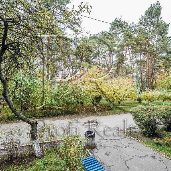 Продажа 2-комнатной квартиры 45 м², Дарницкий бул., 21