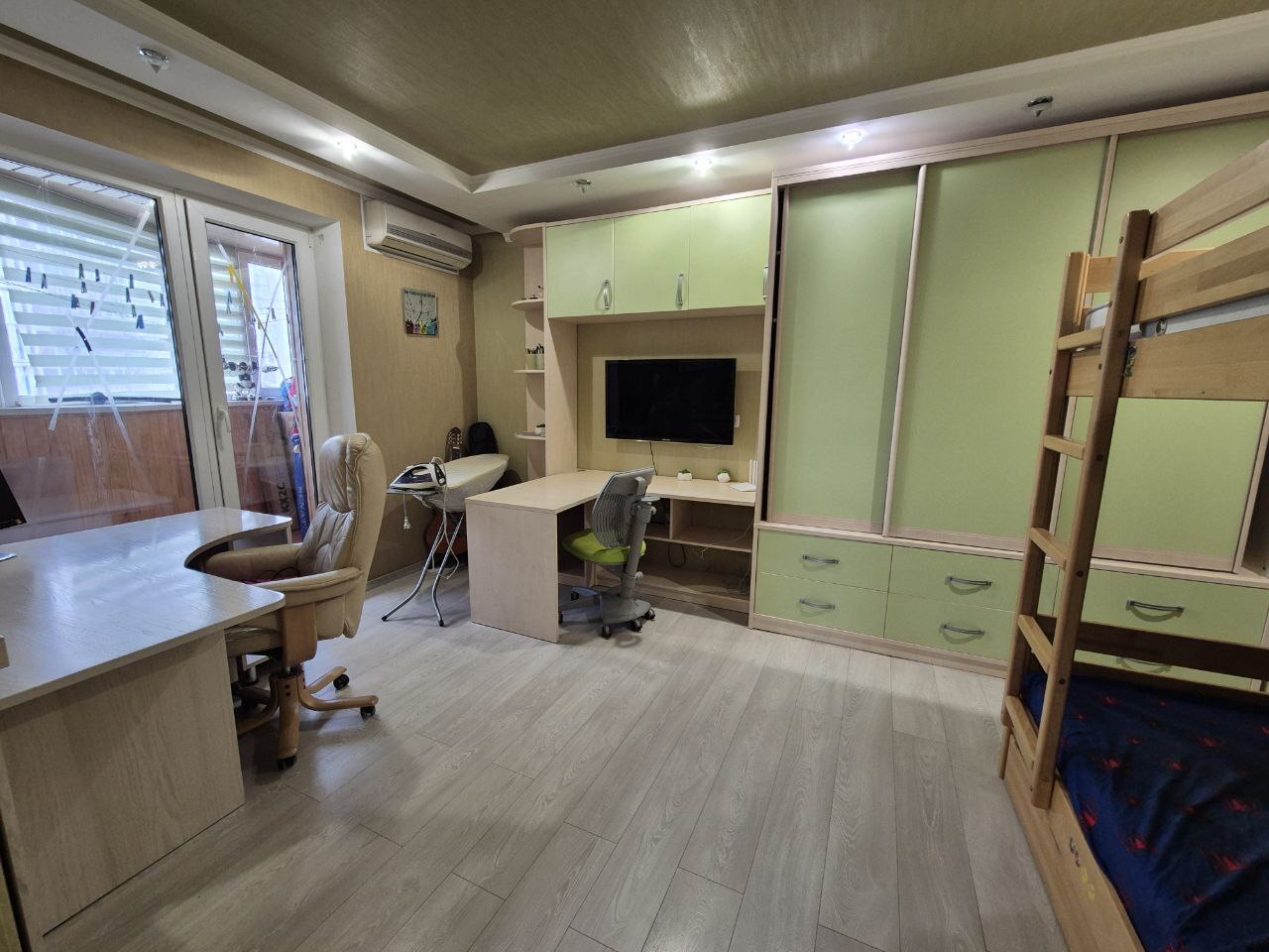 Продажа 2-комнатной квартиры 60 м², Мира просп., 55