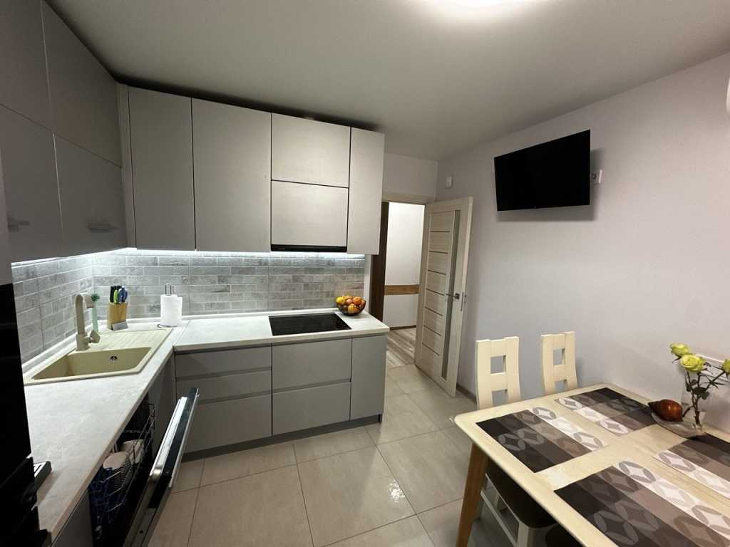 Продажа 2-комнатной квартиры 56 м², Стеценко ул., 75К