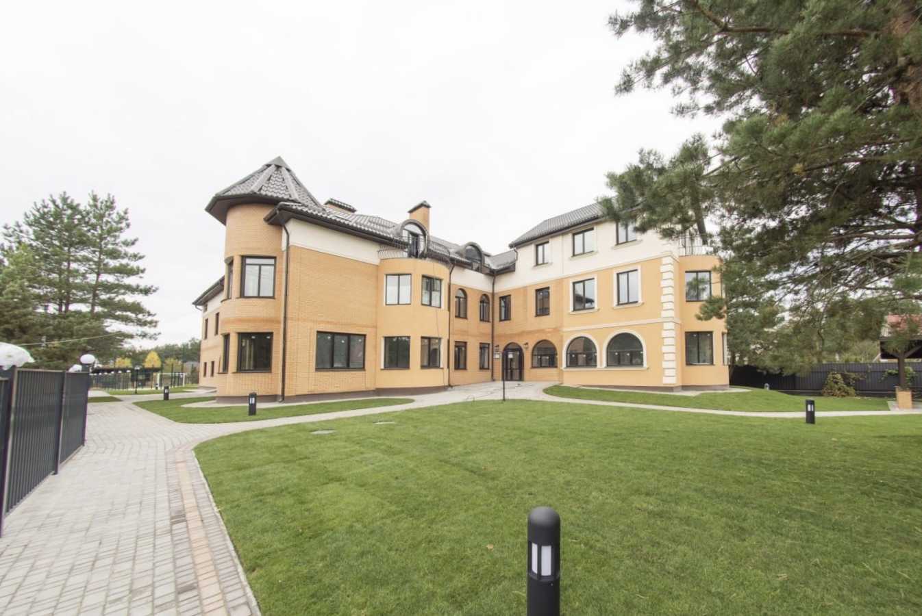 Продаж 2-кімнатної квартири 59.2 м², Галицька 17Б