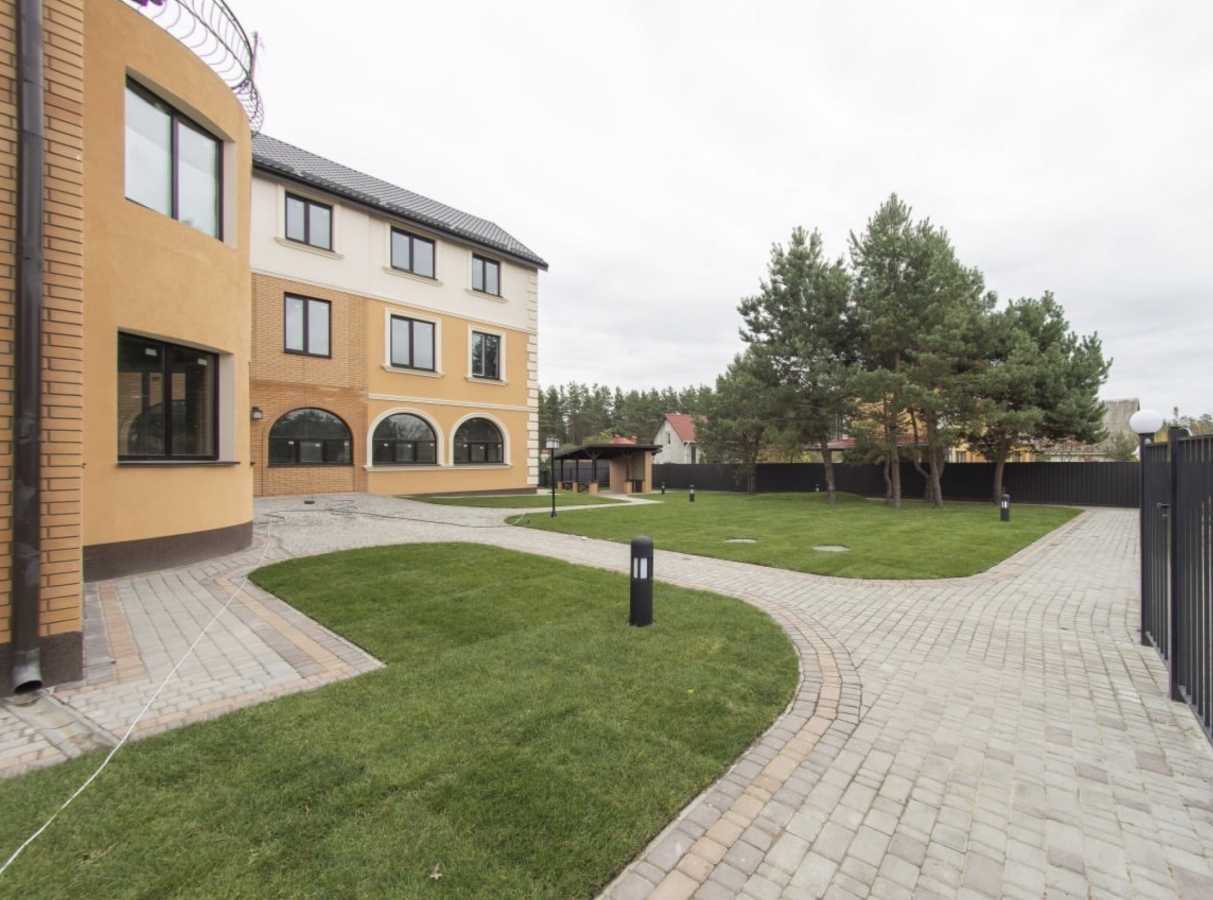 Продаж 2-кімнатної квартири 59.2 м², Галицька 17Б