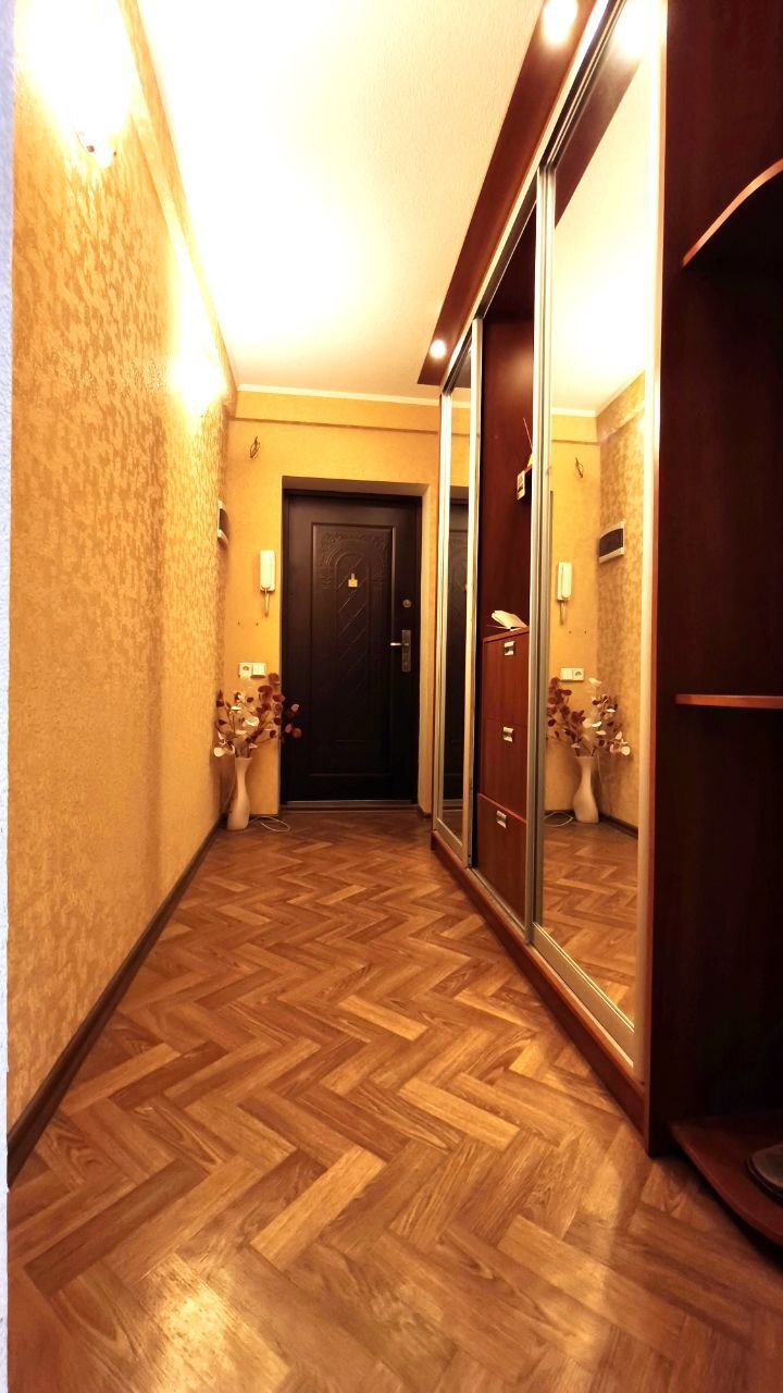 Продажа 3-комнатной квартиры 74 м², Сергея Нигояна просп.