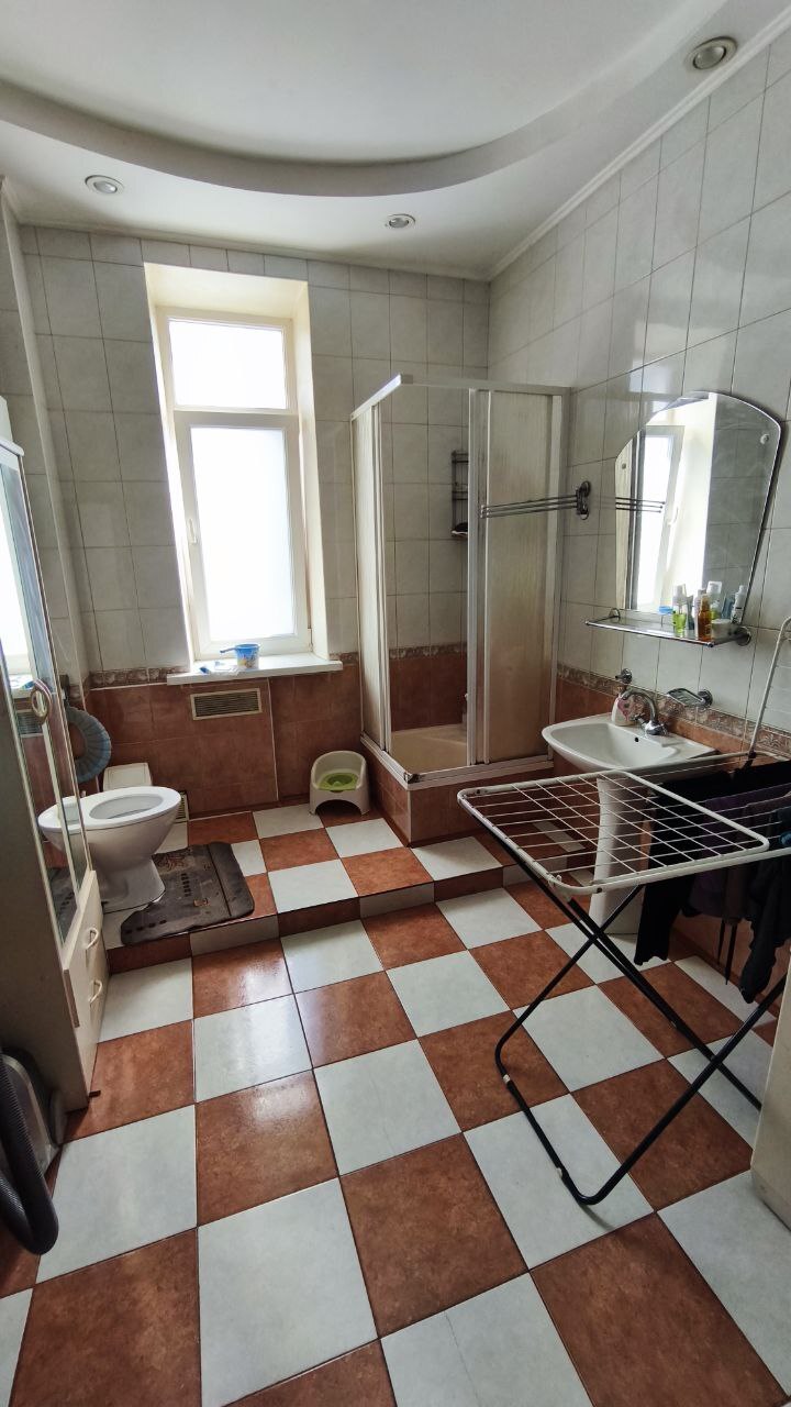 Продажа 1-комнатной квартиры 37 м², Славы бул.